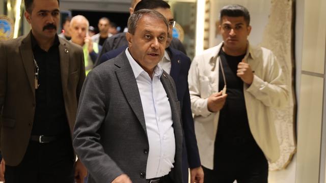 Yolcu uçağında bomba ihbarı asılsız çıktı