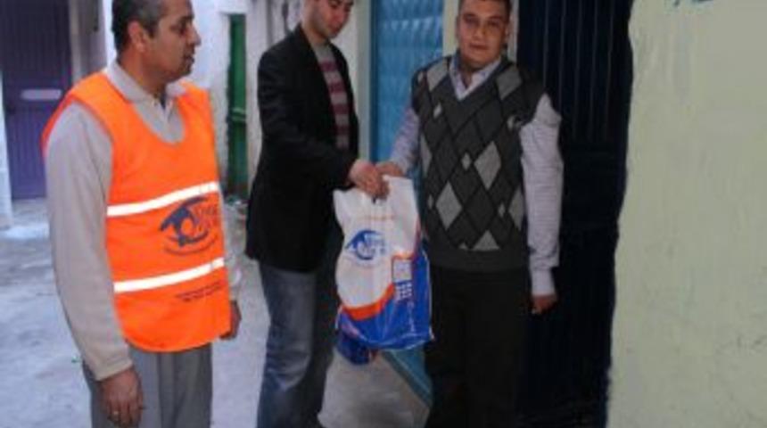 Birecik ve Halfeti&rsquo;de 500 fakir ailenin y&uuml;z&uuml; g&uuml;ld&uuml;