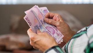 Emekli maaşı i&ccedil;in yeni hesap: İşte 3 senaryoda Ocak 2027 zammı