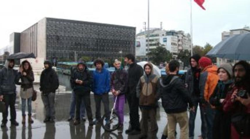 &lsquo;Wall Street' eylemlerine İstanbul&rsquo;dan destek