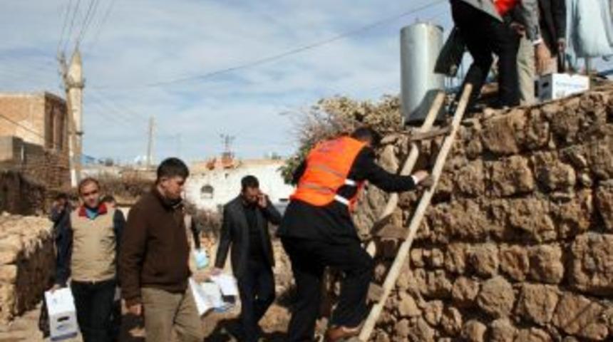 Kimse Yok Mu g&ouml;n&uuml;ll&uuml;leri G&uuml;lveren k&ouml;y&uuml;nde g&ouml;n&uuml;ller fethetti