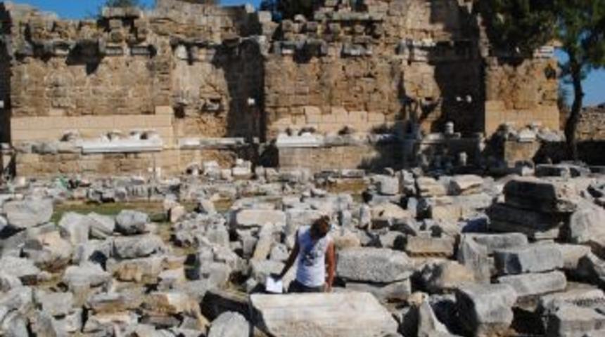 Side Anıtsal &Ccedil;eşme 2012'de ayağa kaldırılacak