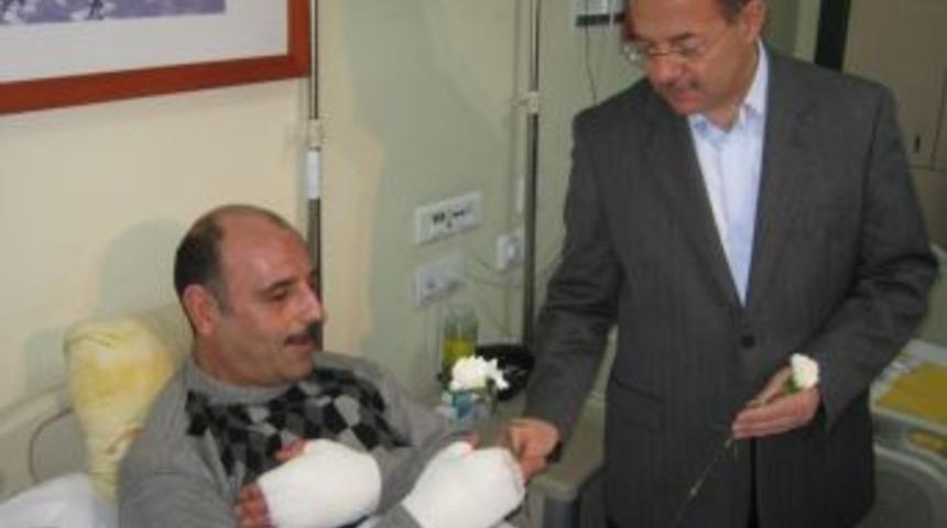 Sağlık Bakanı Akdağ: Ter&ouml;rle siyaset arasına duvar konulsun