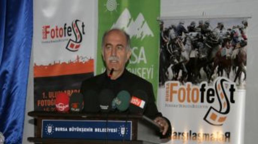 Uluslararası Bursa FotoFest, &uuml;nl&uuml; fotoğraf&ccedil;ıların katılımıyla başladı