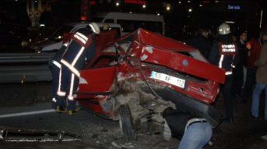 Bayram turu yaparken kaza ge&ccedil;irdiler