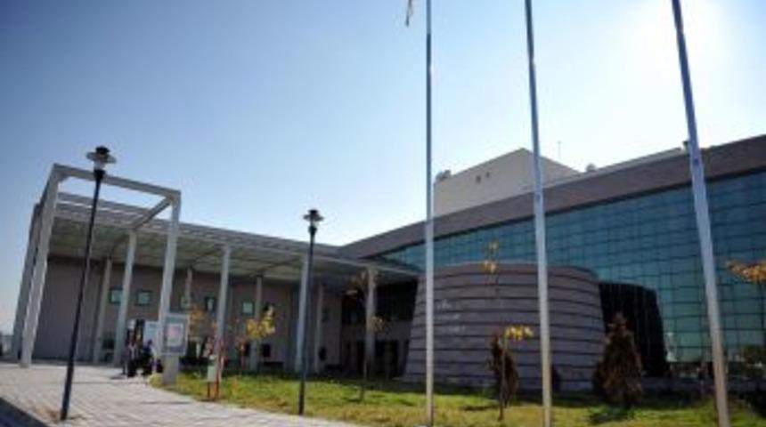 Devlet hastanesi, &ouml;zel hastane standartlarının da &uuml;zerine &ccedil;ıktı