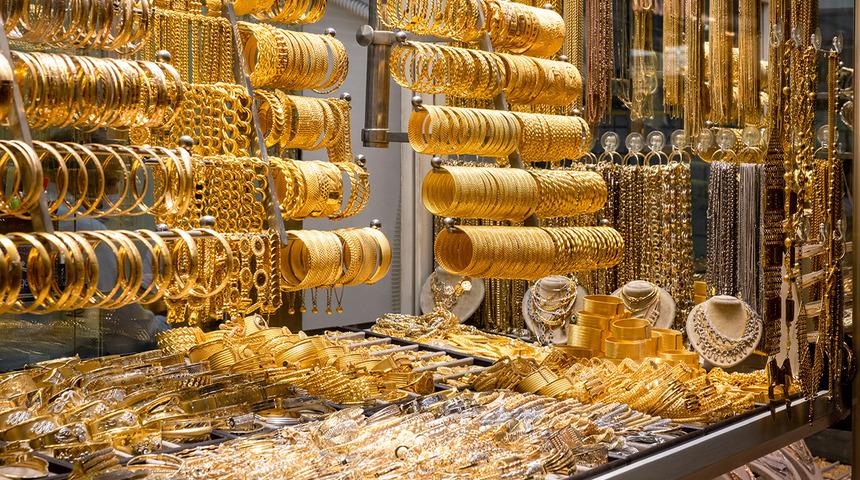 Altın fiyatları ne kadar oldu, d&uuml;şt&uuml; m&uuml; arttı mı? 6 Ekim 2026 gram, &ccedil;eyrek, Cumhuriyet altını