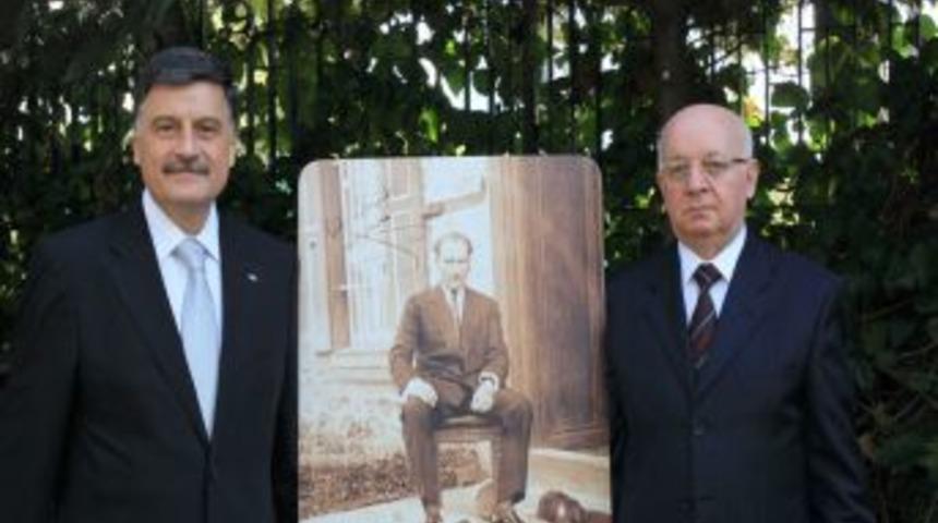 Connect'lerin arka panel camları geri d&ouml;n&uuml;ş&uuml;mle eğitime katkı sağlayacak