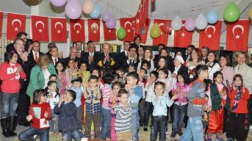 Kimsesiz &ccedil;ocukların "Vali Baba"sı