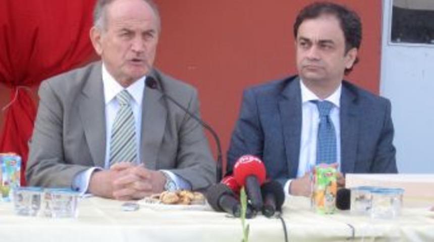 Topbaş: Kentsel d&ouml;n&uuml;ş&uuml;mde g&ouml;zle g&ouml;r&uuml;l&uuml;r bir hareket başlatıyoruz