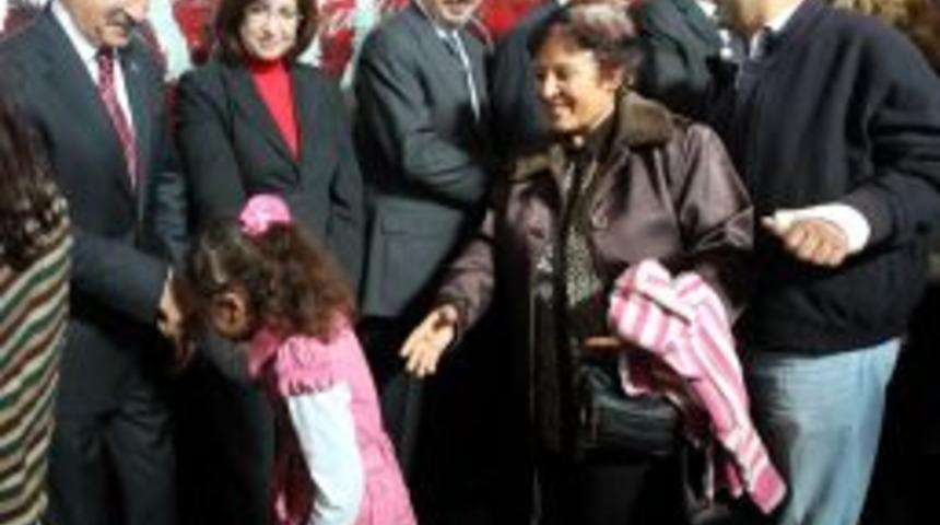 CHP'deki bayramlaşmaya Baykal ve ekibi katılmadı