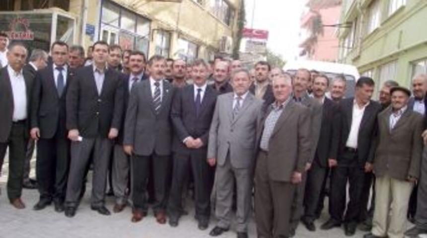 Saruhanlı AK Parti teşkilatında bayramlaşma t&ouml;reni