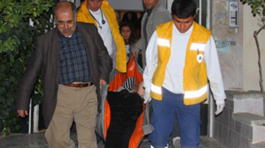 Bombayla kendini patlattı, babaanne yaralı!