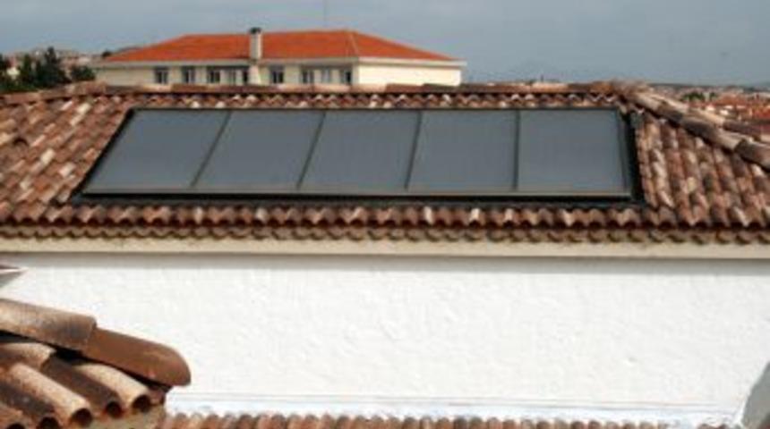 &Ccedil;atıları enerji &uuml;retim merkezine &ccedil;evirdi