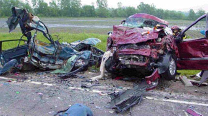 Bayram bilan&ccedil;osu: 62 &ouml;l&uuml;, 371 yaralı