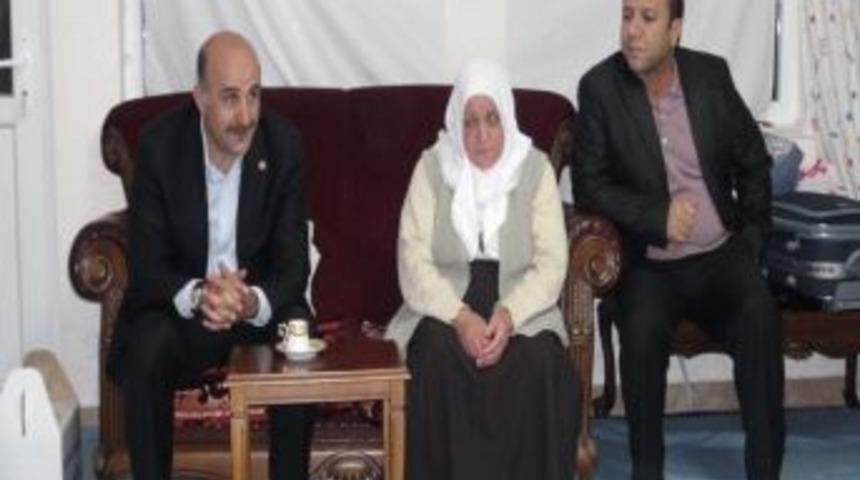 Batmanlı iş adamı villasını depremzede aileye a&ccedil;tı