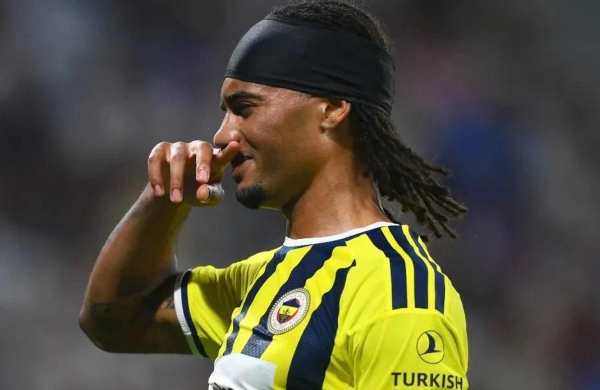 Fenerbahçe nin başına talih kuşu kondu! Kasa para dolup taşacak 1