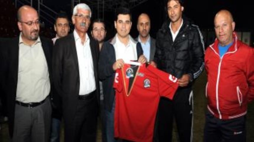 Kepez Belediyesi'nden depremzede Vanspor'a antrenman desteği