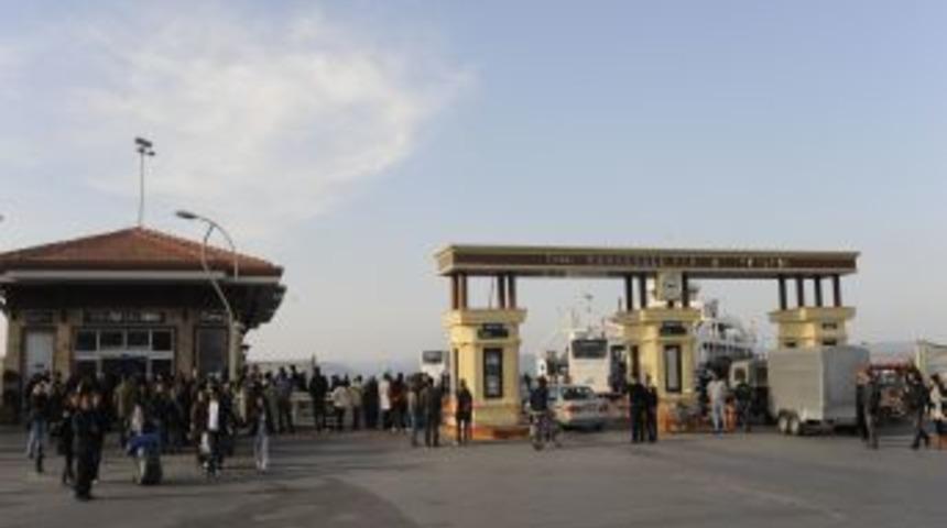 &Ccedil;anakkale&rsquo;de bayram d&ouml;n&uuml;ş&uuml; kuyrukları oluşmadı