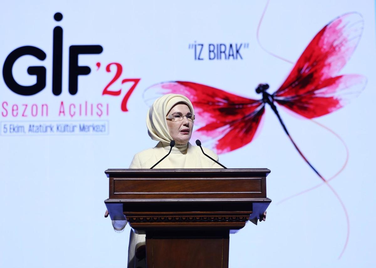 Emine Erdoğan GİF 2027 sezon a&ccedil;ılışında: "281 binden fazla gen&ccedil; kız bu kapıdan ge&ccedil;ti" 2
