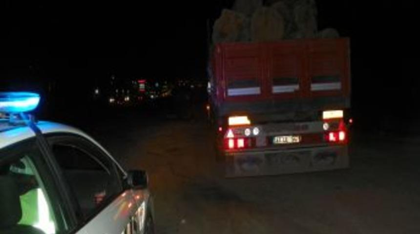 Kırıkkale&rsquo;de kaza: 1'i ağır 3 yaralı