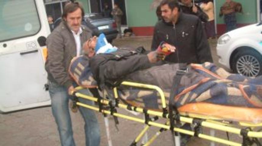 D&uuml;zce&rsquo;de kaza: 1 &ouml;l&uuml;, 11 yaralı