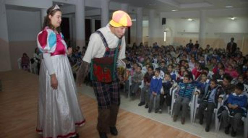 Sincan Belediyesi'nin tiyatro g&ouml;sterileri devam ediyor