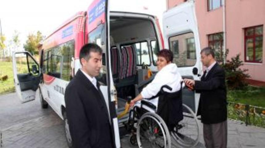 Kocaeli B&uuml;y&uuml;kşehir Belediyesi eğitimdeki engelleri kaldırıyor