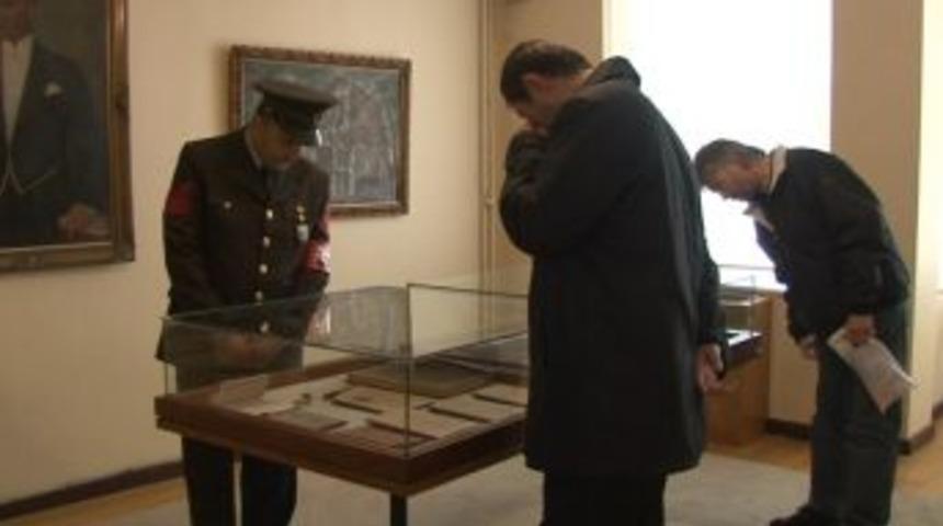 Atat&uuml;rk'&uuml;n kaldığı eve ziyaret&ccedil;i akını