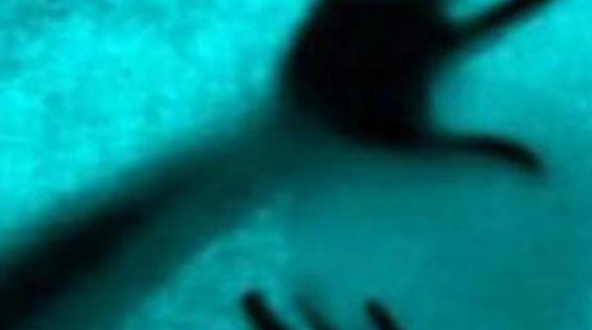 Aile şokta! Bebeğin babası kardeşi çıktı