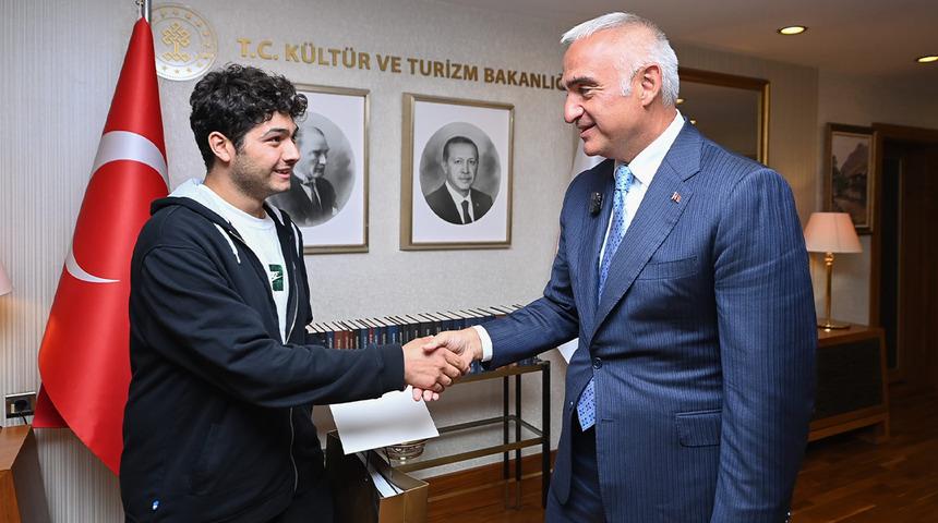 Taşımalı eğitimden Hacettepe tıbba uzanan başarı
