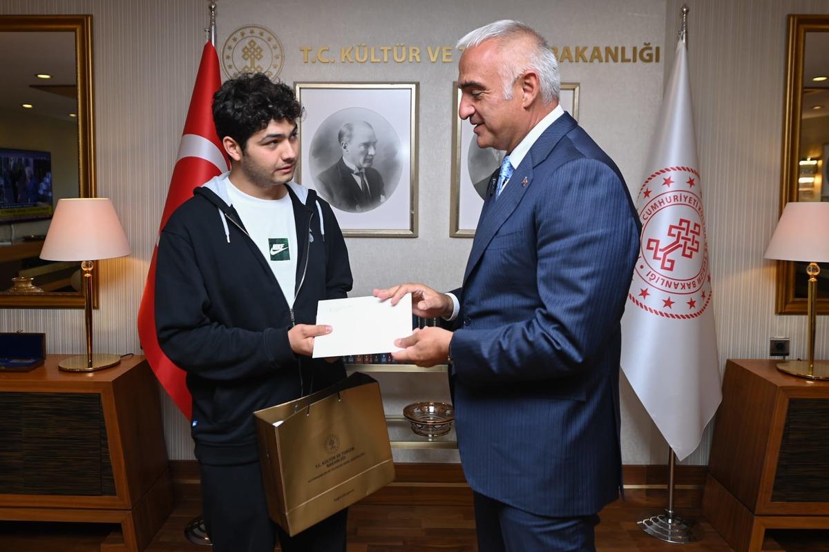Taşımalı eğitimden Hacettepe tıbba uzanan başarı 1
