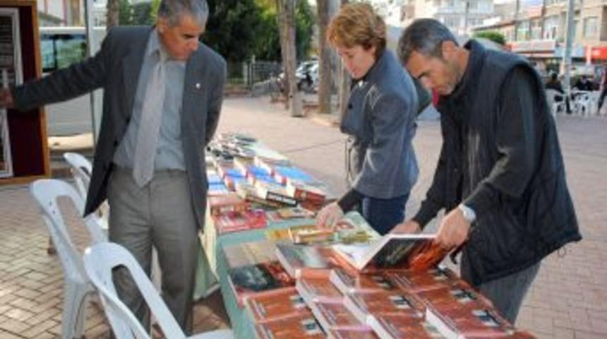 Atat&uuml;rk, resmi kayıtlara g&ouml;re 3 bin 997 kitap okumuş