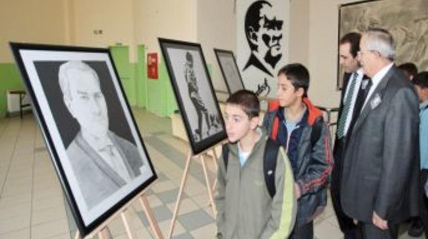 Başakşehir&rsquo;de Atat&uuml;rk&rsquo;&uuml; anma t&ouml;reni