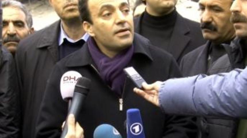 Baydemir: Bug&uuml;n yaşanan bir deprem değil, bir cinayettir