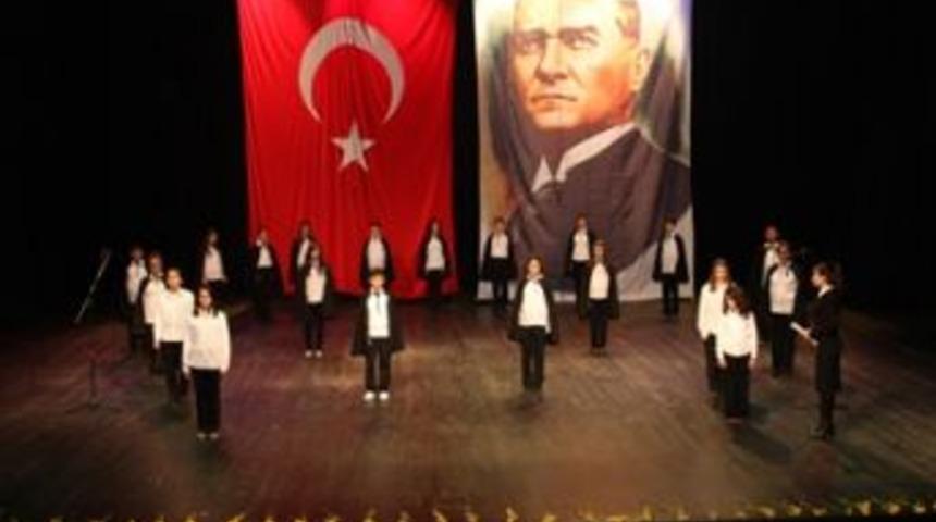 Sultanbeyli'de 10 Kasım T&ouml;renleri