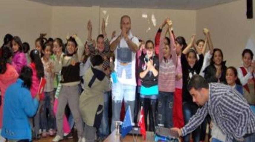 &Ccedil;ocuklara AB değerleri anlatıldı