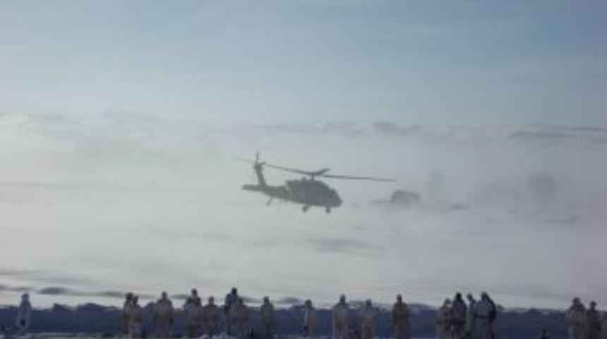 Bingöl'de teröristlerin kullandığı 2 sığınak kullanılamaz hale getirildi