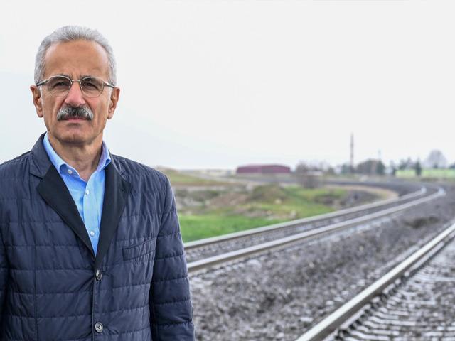 Bakan Uraloğlu duyurdu: Hızlı trene doğrudan bağlanan il sayısı 14'e &ccedil;ıkacak