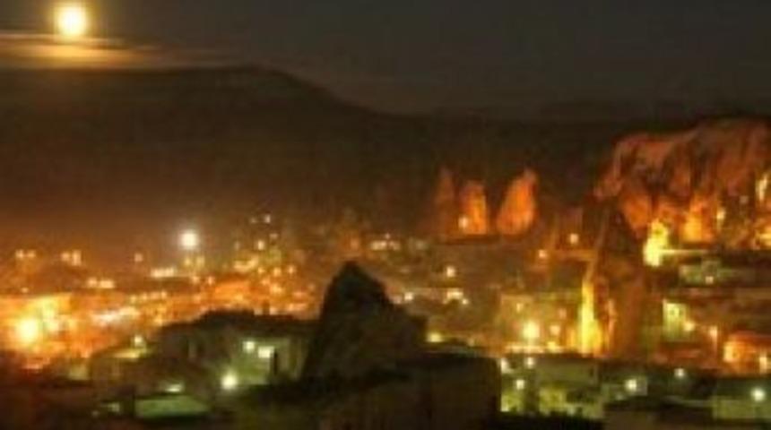 Nevşehir'de gece sıcaklıkları giderek d&uuml;ş&uuml;yor