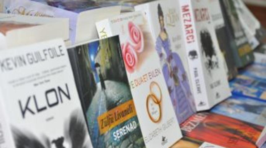 Bursa'da korsan kitap operasyonu