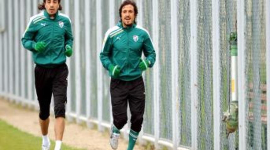 Bursaspor, Samsunspor ma&ccedil;ı hazırlıkları s&uuml;r&uuml;yor