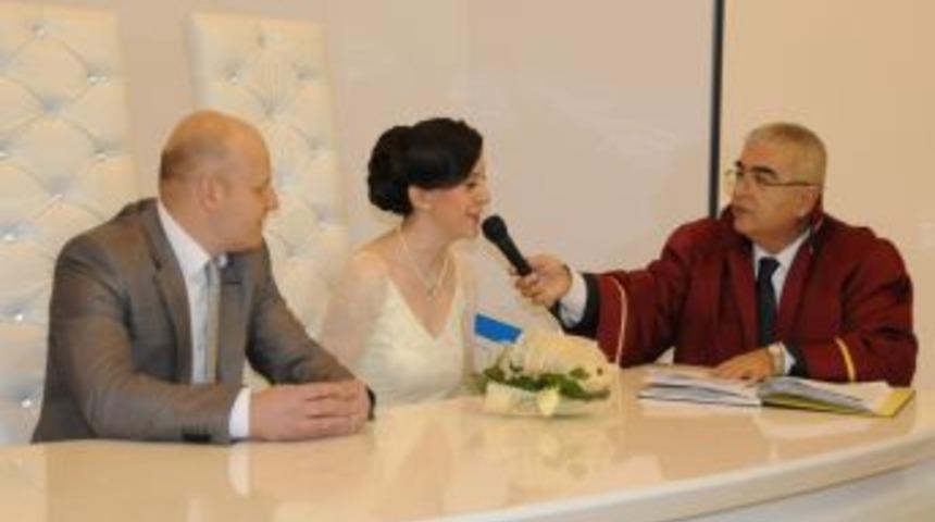 &Ccedil;orlu&rsquo;da 20 &ccedil;ift 11.11.11'de d&uuml;nyaevine girdi