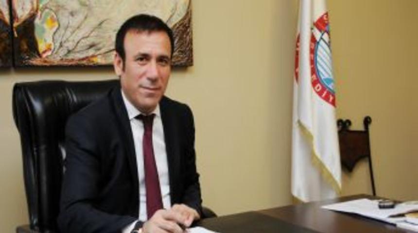 Canik Belediye Başkanı Gen&ccedil;: Bir &uuml;lkeyi geleceğe &ouml;ğretmenler hazırlar