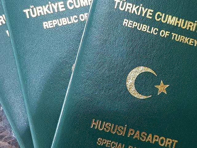 6 meslek grubu i&ccedil;in daha yeşil pasaport g&uuml;ndemde: Meclis'e sunuldu