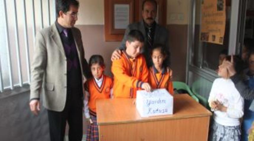 &Ouml;ğrenciler bayram har&ccedil;lıklarını Van&rsquo;a g&ouml;nderdi