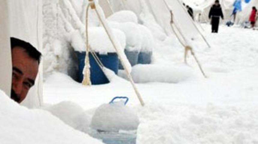 Van şimdi de kar depremini yaşıyor!
