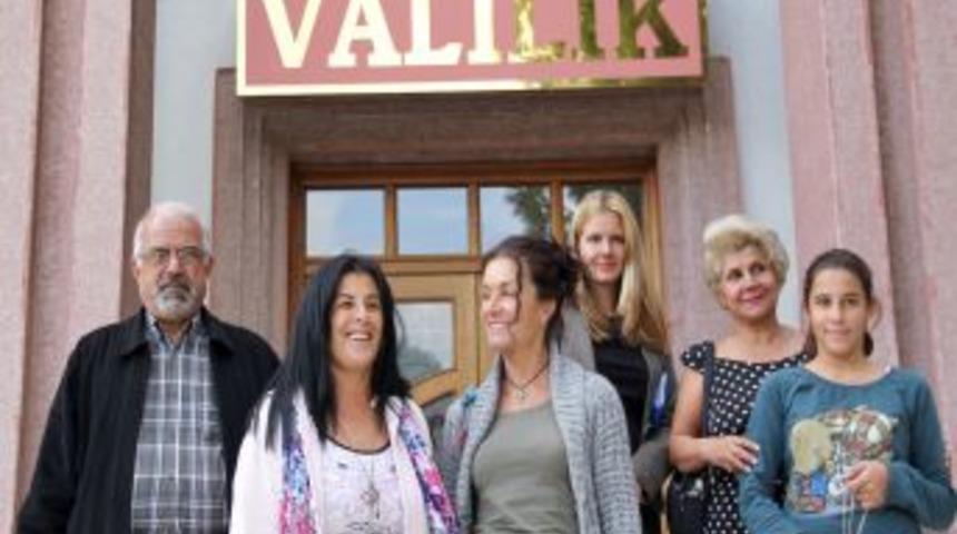 Muğla'da k&ouml;peğini sokağa atana para cezası geliyor