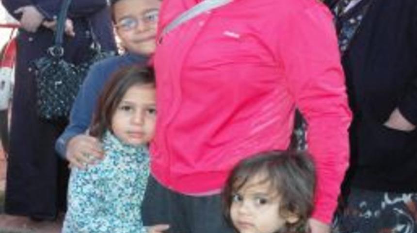 G&ouml;n&uuml;ll&uuml; doktorlar, Uganda&rsquo;ya sağlık taramasına gitti