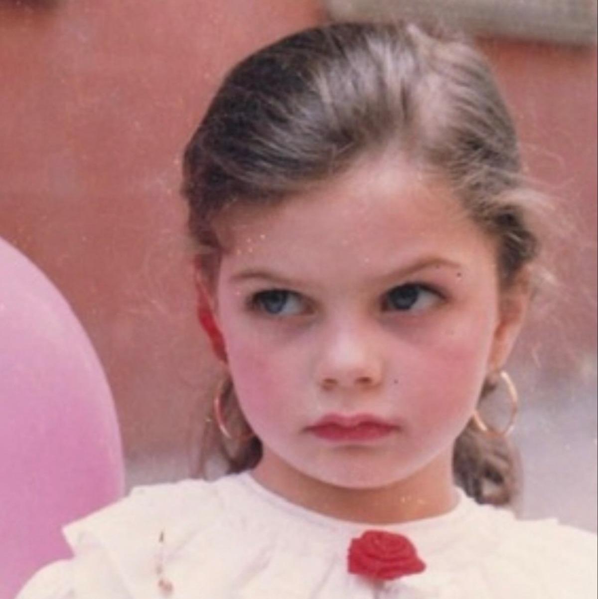 Pelin Karahan ın yıllar öncesine ait karesi gündem oldu 1